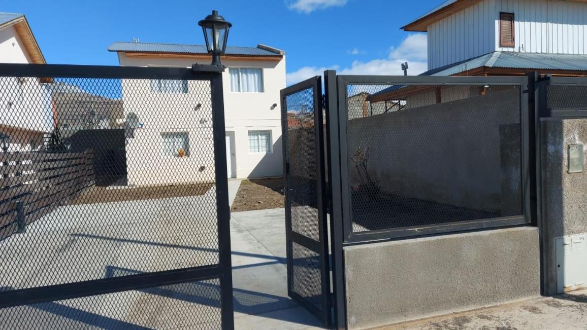 Apart Kelfu Aike Planta Baja El Calafate Exterior foto